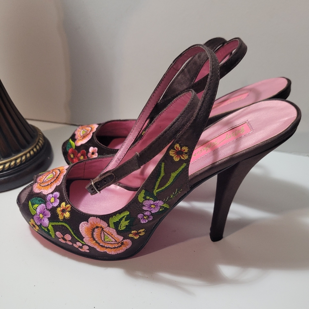 Betsey johnson Heels shoes color brown and pink fl